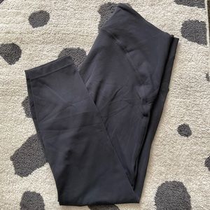 Lululemon instill leggings.
